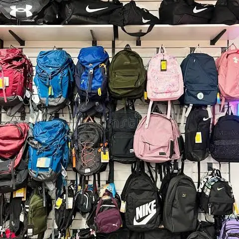 Imagen de Bolsos y Mochilas y accesorios 